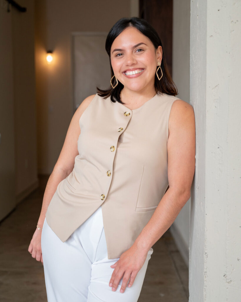 Headshot of San Antonio Property Manager, Es'Sence